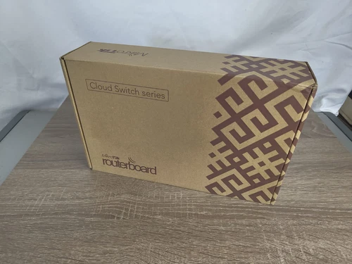 MikroTik CRS109-8G-1S-2HnD-IN | L3 Cloud Router Switch | Retoure | mit Netzteil
