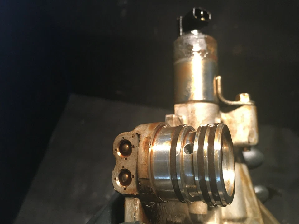 07-08 Ford Edge Cyclone DOHC 3.5L Rear Cylinder Head VVT Solenoid - Image 3 of 3