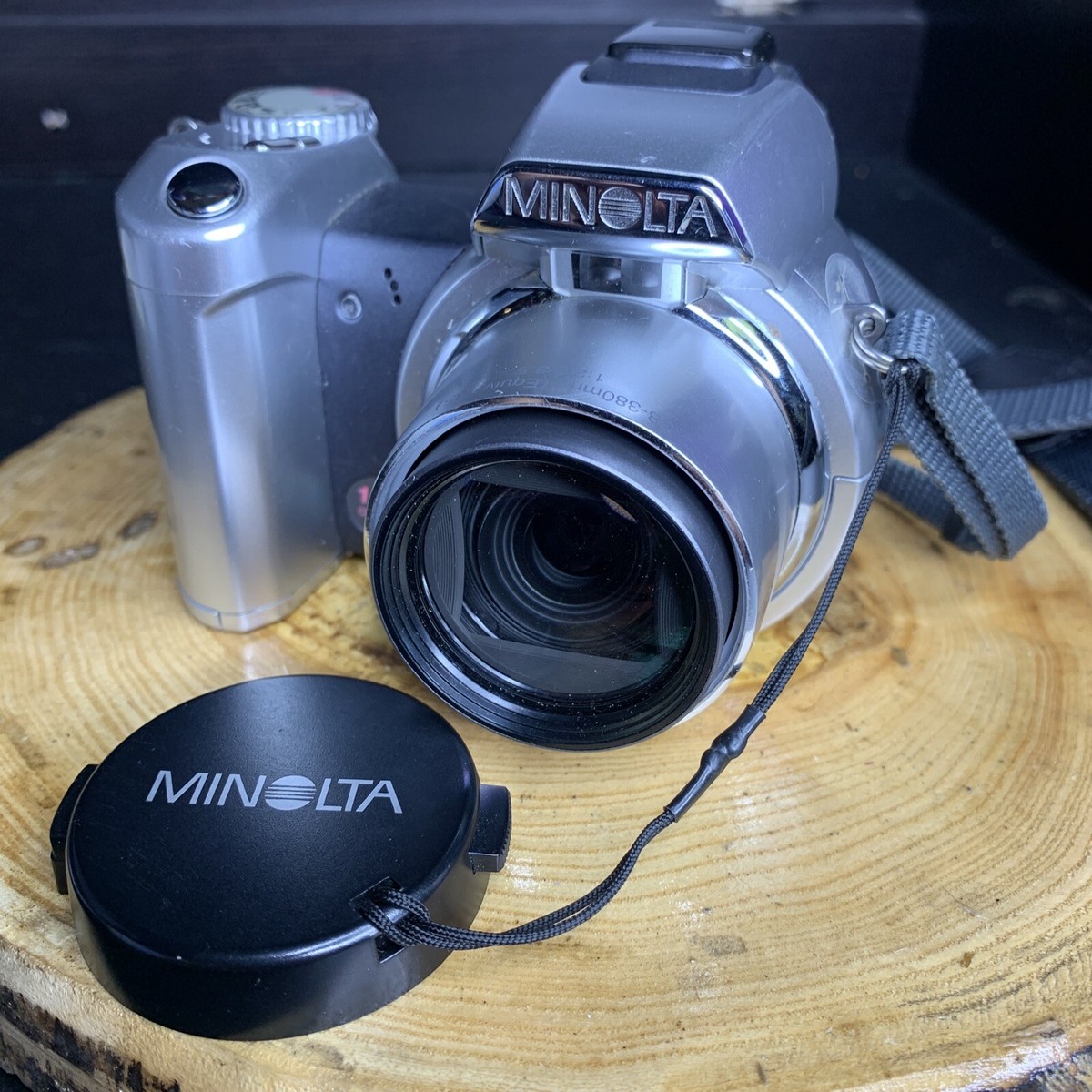 動作確認済 KONICA MINOLTA DiMAGE Xt シルバー Konica Minolta DiMAGE Xt Digital Camera - YouTube