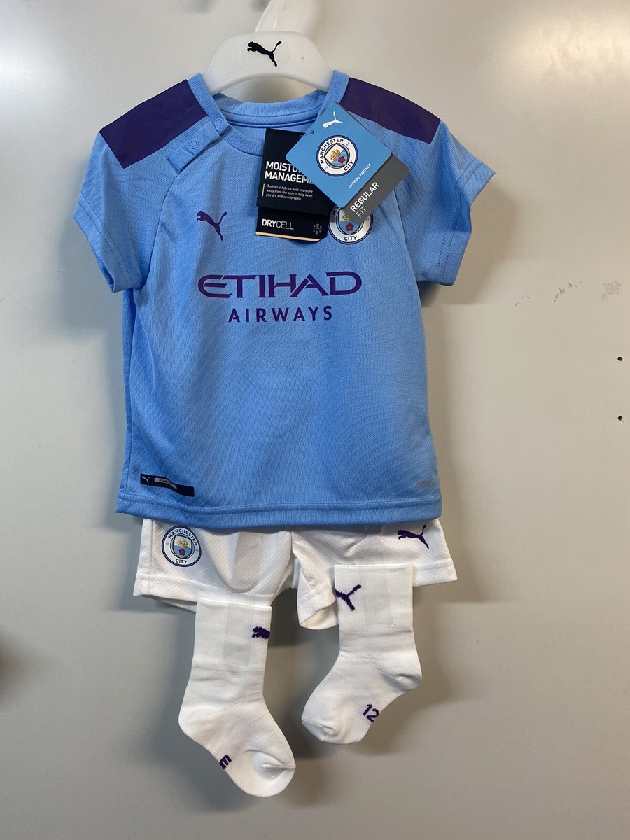 MANCHESTER CITY PUMA INFANTS FULL MINI KIT AGE 12-18 Months