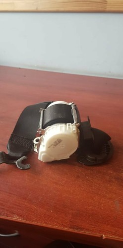 BMW 1 E87 116i Sicherheitsgurt vorne links 9117219 2.0 Benzin 90kw 2010 11238497