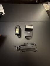 Vivitar Auto Thyristor 550FD and Auto 200 Camera Flash Lot with Grip Bracket