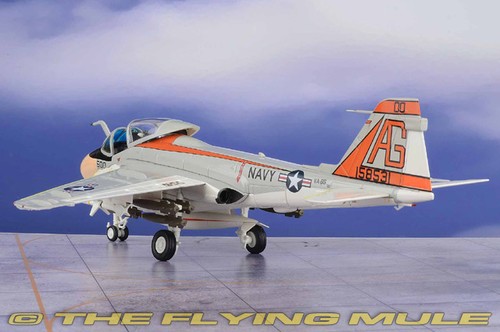 Century Wings 1:72 A-6E Intruder USN VA-65 Tigers AG500 - Picture 2 of 8
