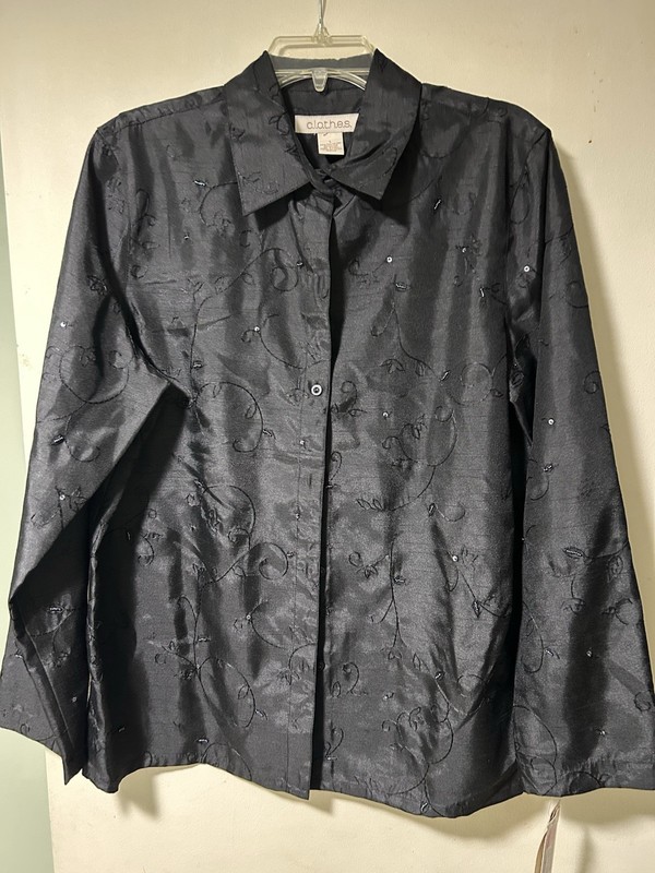 NWT Women's Long Sleeve Black Button Up Large Shirt/Jacket