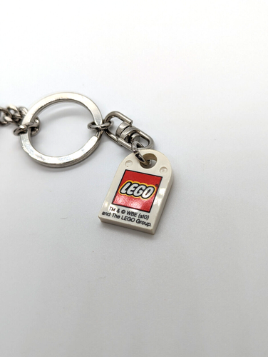 Lego Minifigure Key Chain - Harry Potter Gryffindor Crest - 852954 (hp094) - Picture 6 of 6