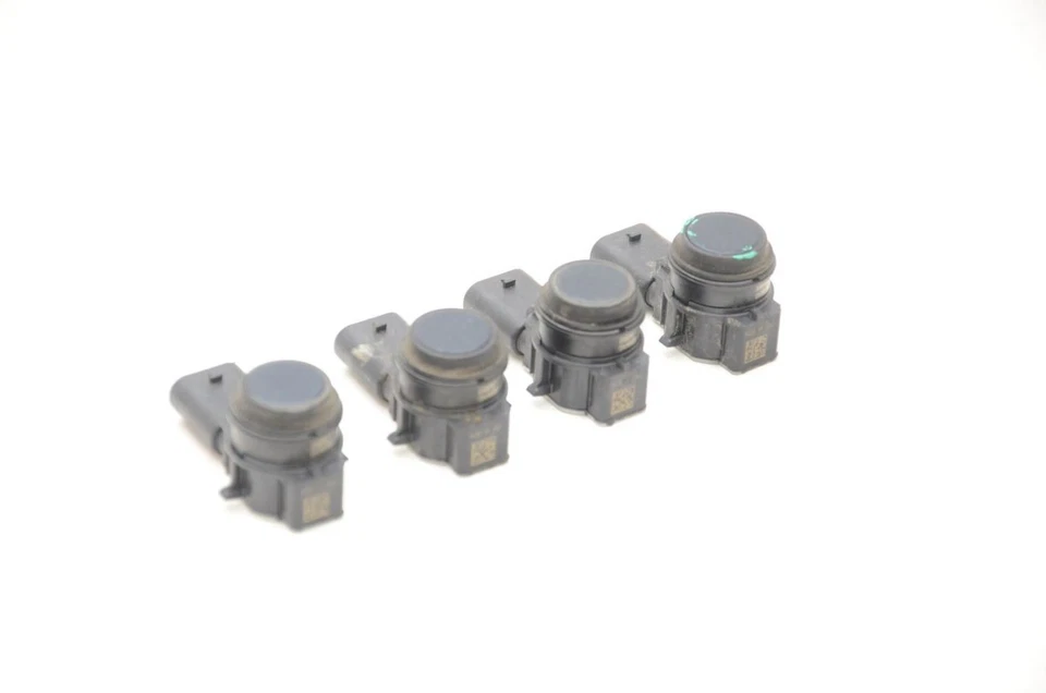 2014-2016 BMW 435i Convertible Set of Rear Parking Sensors 9261584 - Image 3 of 4