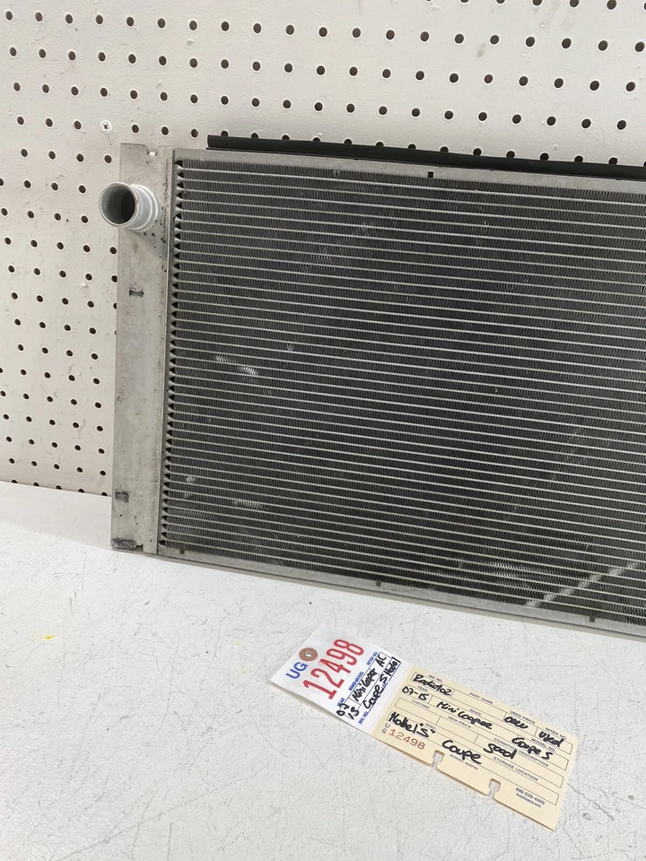 2007 2015 MINI COOPER S COUPE COOLING RADIATOR OEM - Image 2 of 4