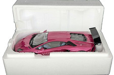 KYOSHO 1/18 Lamborghini Aventador LB Performance Pink