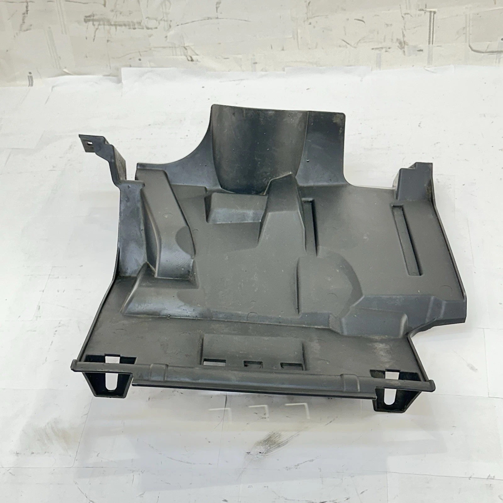 2016 CAN-AM Spyder RT Cubierta De Rueda Trasera Undertail Panel Cowl