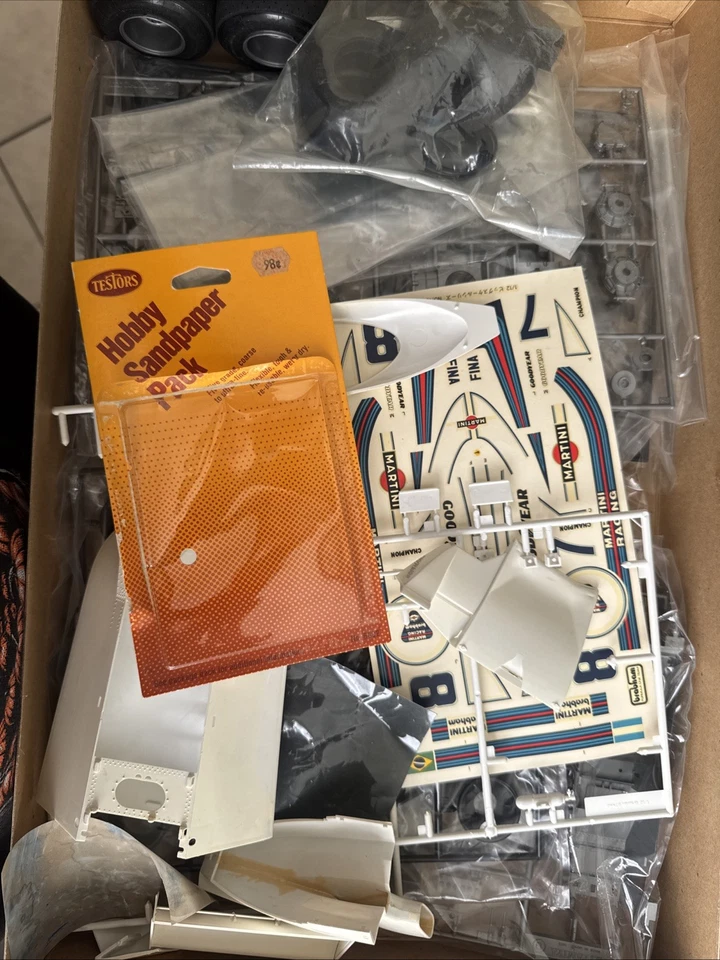 TAMIYA Brabham BT44B F-1 1/12 - Изображение 3 из 4