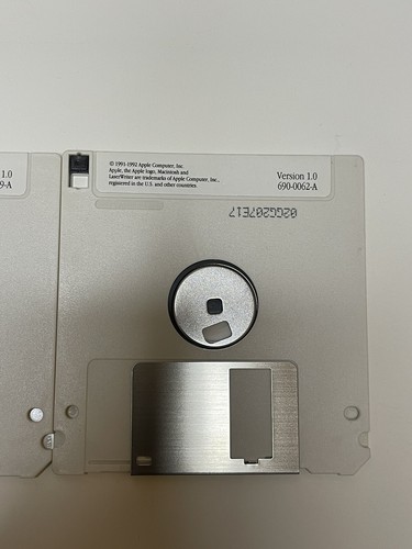 Adobe Photoshop 2.0.1 Software For Mac 3.5 Inch Floppy & Apple Laser Writer Disk - Picture 8 of 12