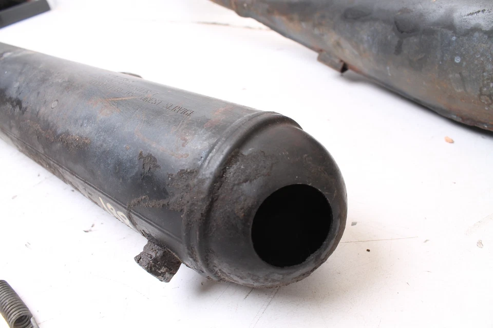 1980 - 1982 铃木 RS175 RS175T 排气消声器管罐 - 好 — 第 4/4 张图片