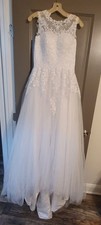 White Sleeveless Lace Illusion Bodice A-Line Full-Length Wedding Dress *Flaw