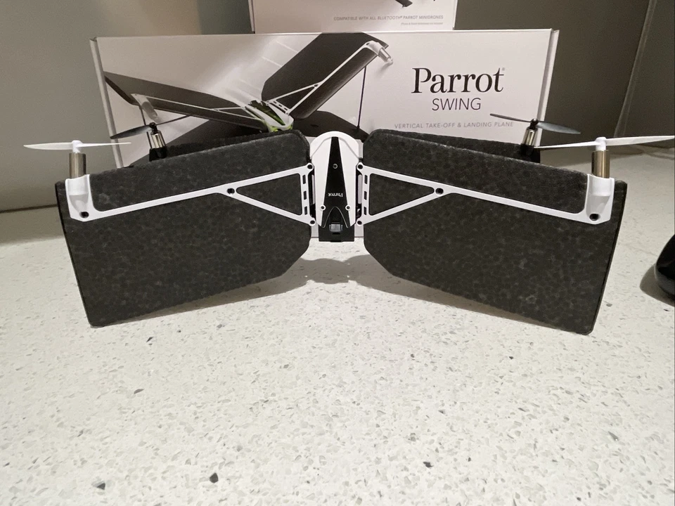 Parrot Swing Drone Vertical Take Off & Landing Plane White PF727004 + Remote - Image 4 of 4