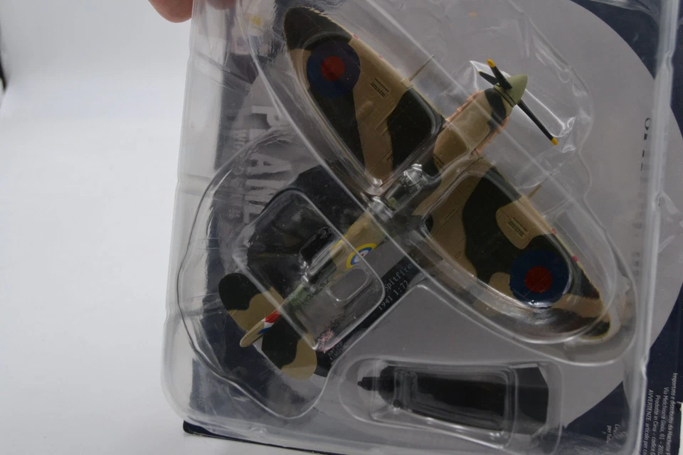 DIE CAST 1/72 " SPITFIRE MK VB 1941 " AEREO DELLA II GUERRA HACHETTE - Immagine 2 di 2