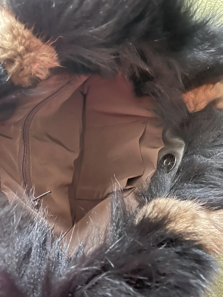 Knitted Rabbit Fur Handbag With Fox Trim - Image 4 of 4