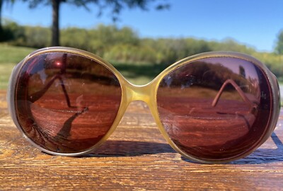 Vintage 1970's Oversized Butterfly Sunglasses Rose/Pink Gradient Frames 