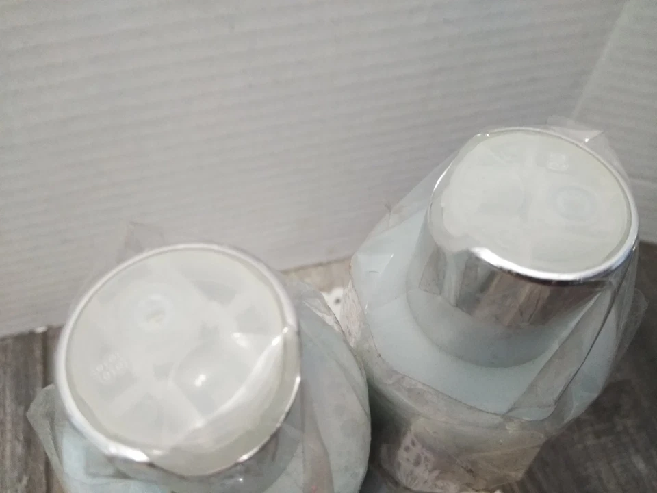 N.O.S. Sebastian Laminates Shampoo Moisturizing Shine Cleanser 8.5oz (2PK) - Image 2 of 4