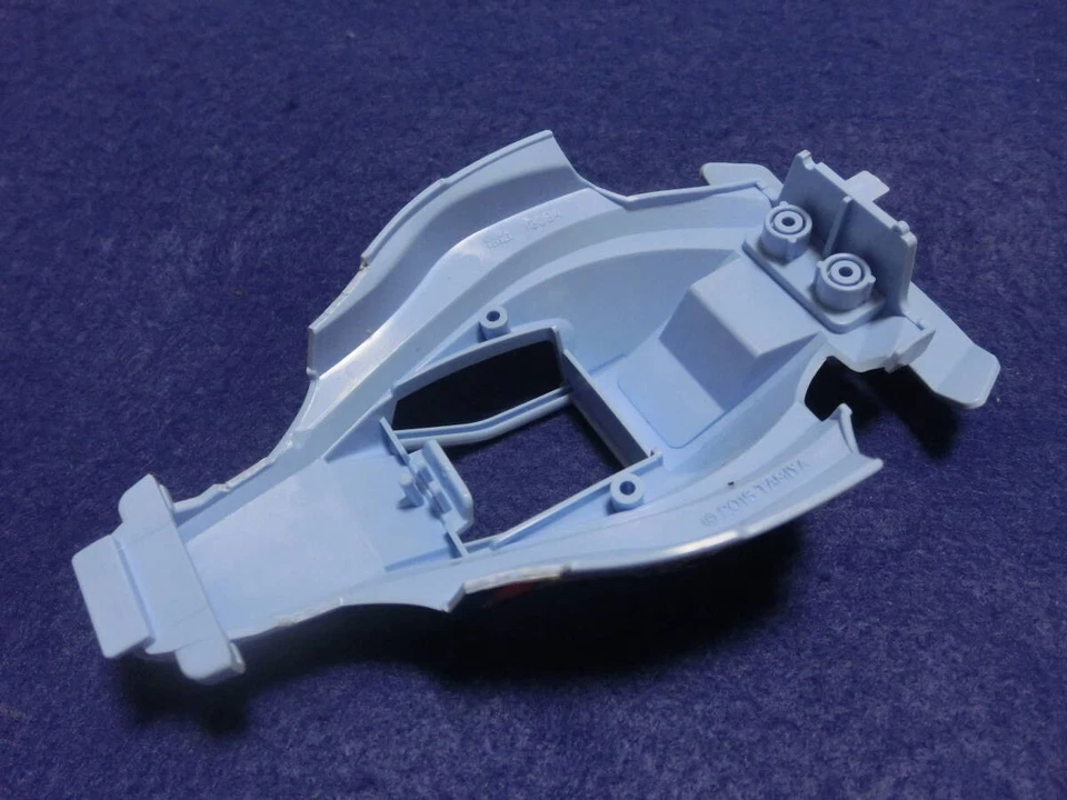 Carrozzeria in plastica usata Tamiya Mini 4WD Pinguino auto da corsa posta... - Immagine 2 di 2