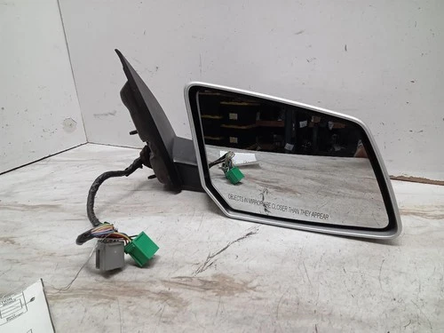 Used Right Door Mirror fits: 2017 Gmc Acadia Power power folding memory opt A45