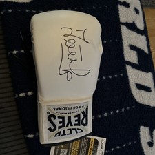 BAKHODIR JALOLOV AUTOGRAPH SIGNED CLETO BOXING GLOVE JSA COA HEAVYWEIGHT OL GOLD