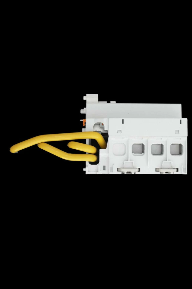 MERLIN 125 AMP 1000mA TRIPLE POLE TIME DELAYED ADD-ON BLOCK 18559 VIGI C120 - Image 4 of 4