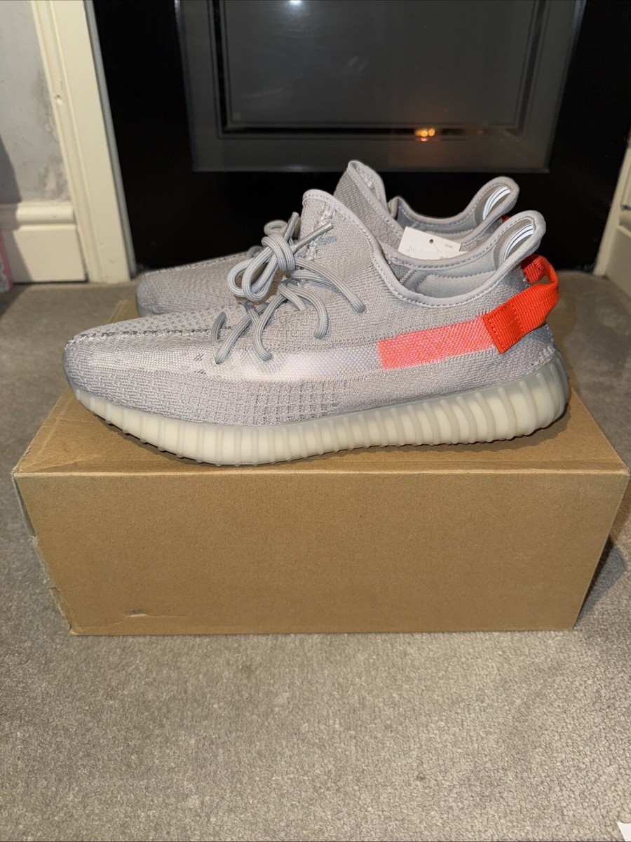 Adidas Yeezy Boost 350 V2 Tail Light BRAND NEW UK