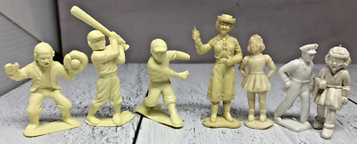 LOT VINTAGE and RARE  1/2 SCALE MARX: Baseball, Orphan Annie, Annie Oakley
