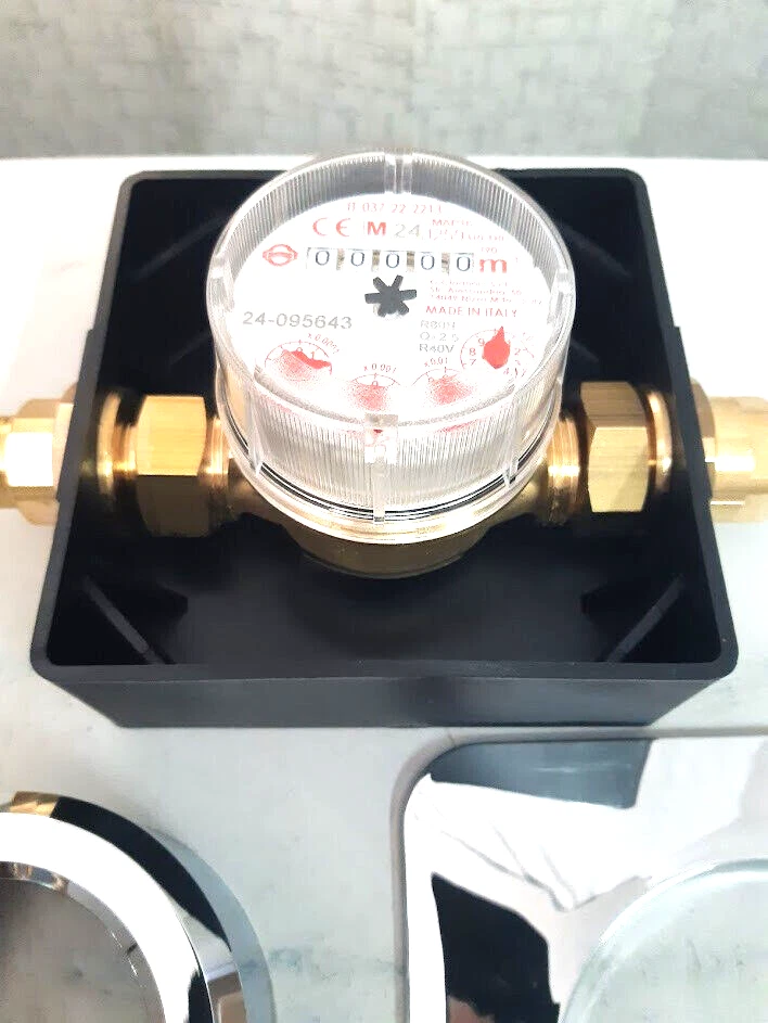 CONTATORE ACQUA INCASSO OBLO' PLUS  1/2" GIOANOLA ORIENTABILE PLACCA CROMATA - Immagine 4 di 4