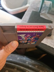 Captain America and the Avengers (Nintendo NES) Cartridge & Sleeve