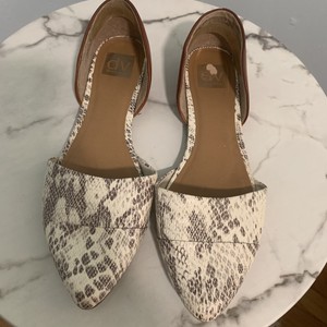 dolce vita pointed toe flats