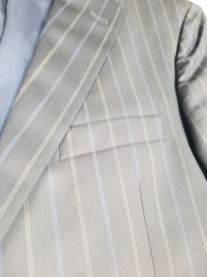 Coppley sport coat 42r Pinstripe Gray - Image 4 of 4