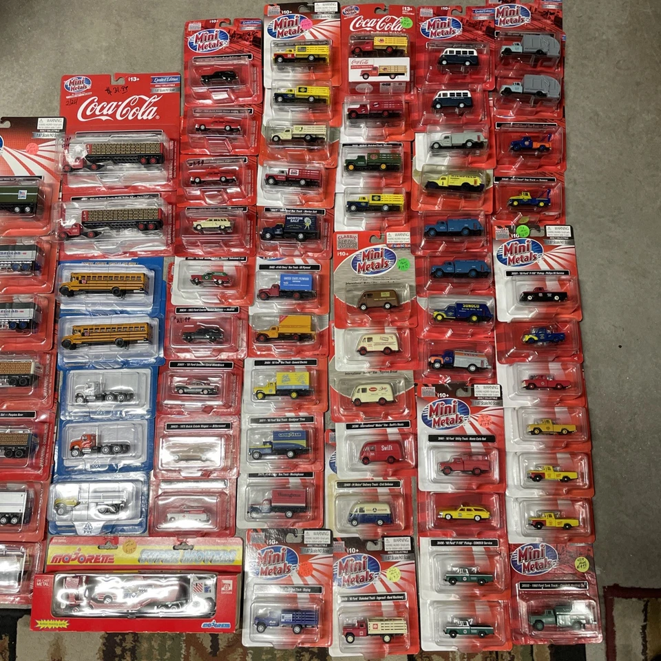 ¡Nuevo! HO CMW Cierre! Vehículos 84-Itmes surtidos $840.00 hacer oferta Foto 2 de 4