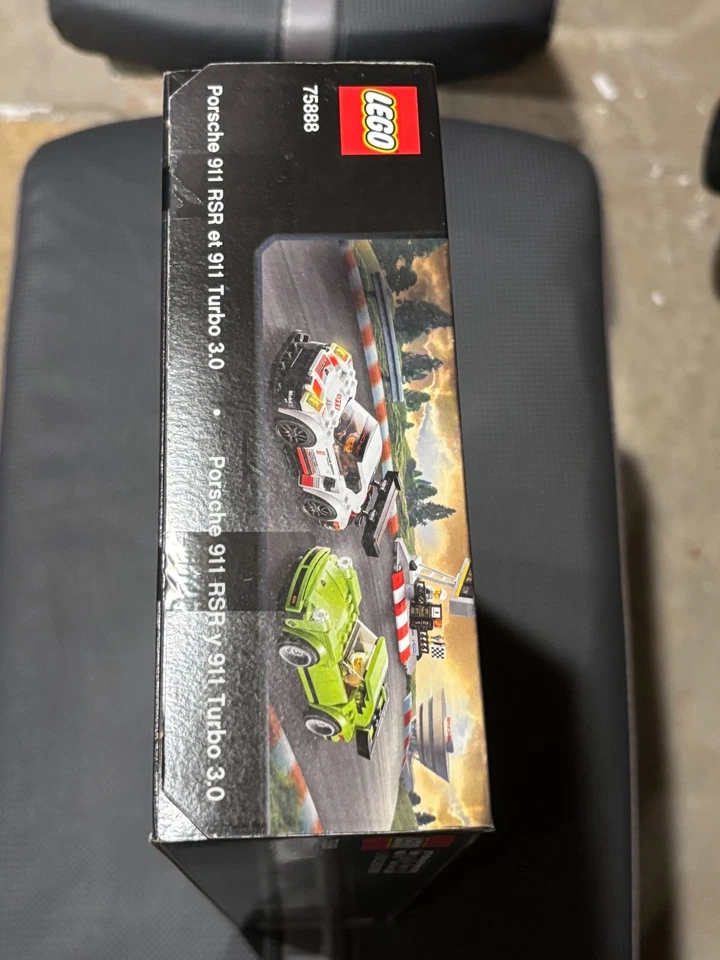 2018 LEGO SPEED CHAMPIONS 75888 PORSCHE 911 RSR & TURBO 3.0 RETIRED NEW SEALED - Image 4 of 4