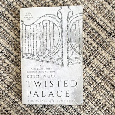 Erin Watt Twisted Palace The Royals Ser. Young Adult Fiction Paperback