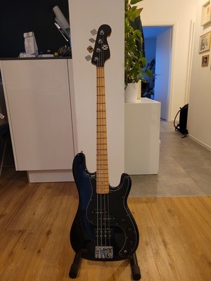 Maruszczyk Jake E-Bass (wie Fender Precision/Music Man Stingray)