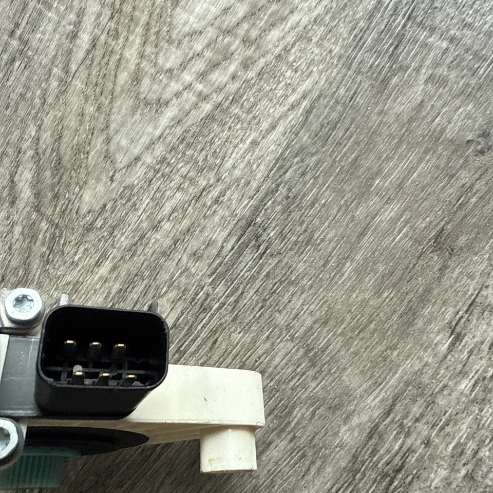 2008-13 Infiniti G37 Coupe Front Right Passeng Window Motor Regulator 961619 OEM - Image 3 of 4