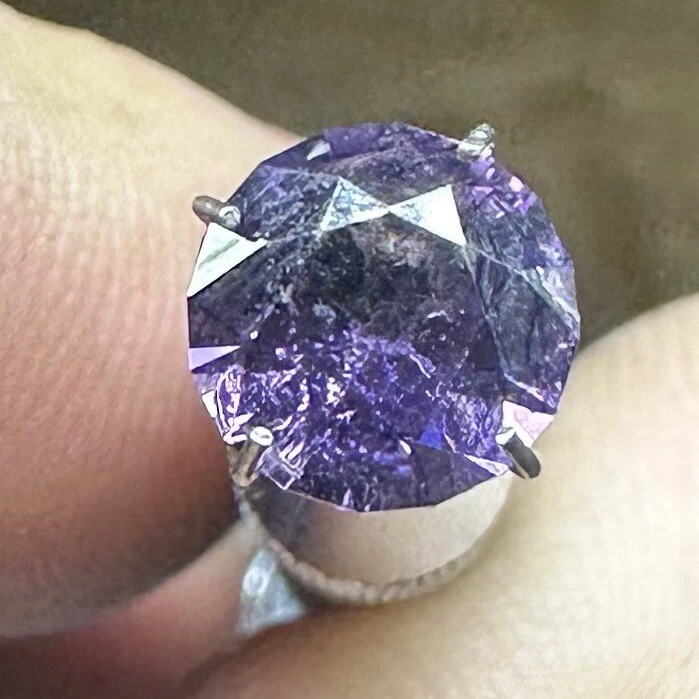 Amethyst 1.17 c  Very Clean Untreated 7.18-7.20-4.67 - Image 3 of 4