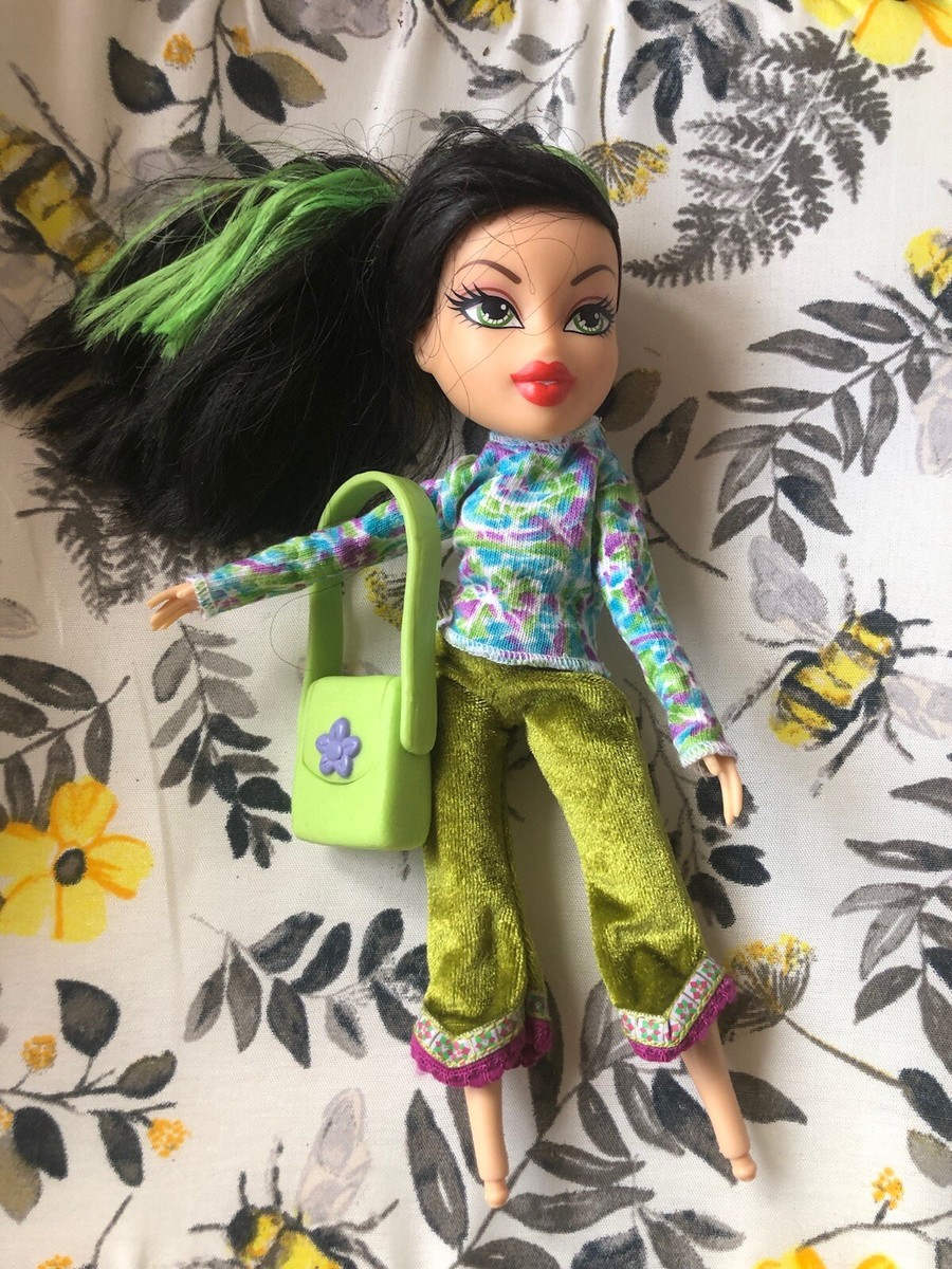 RARE Vintage Bratz Jade Doll With Green Hair No Feet Or  display picture 3