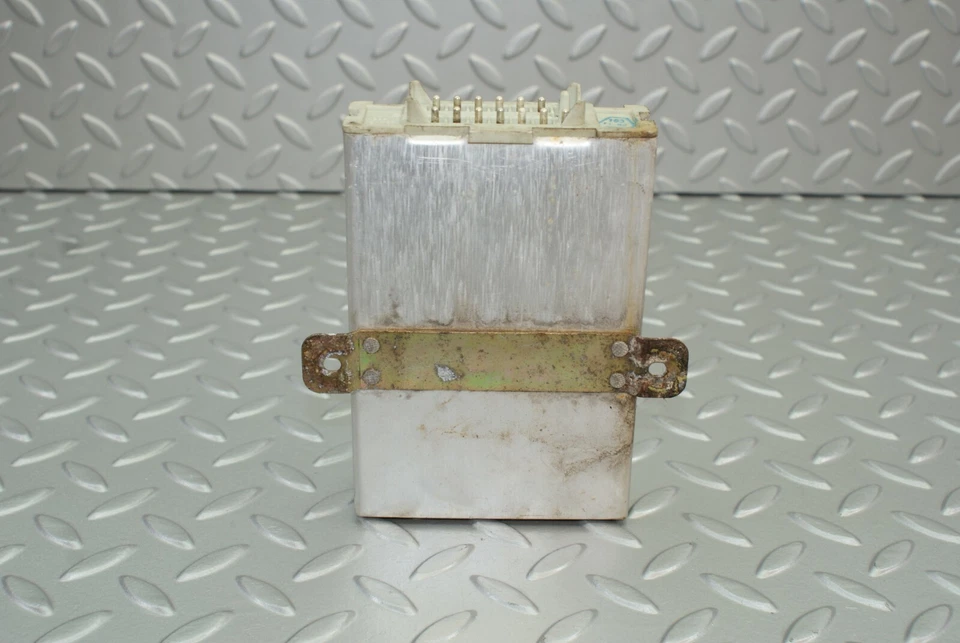 Módulo amplificador de control de crucero cupé Mercedes-Benz C123 280CE 0015457932 Foto 4 de 4