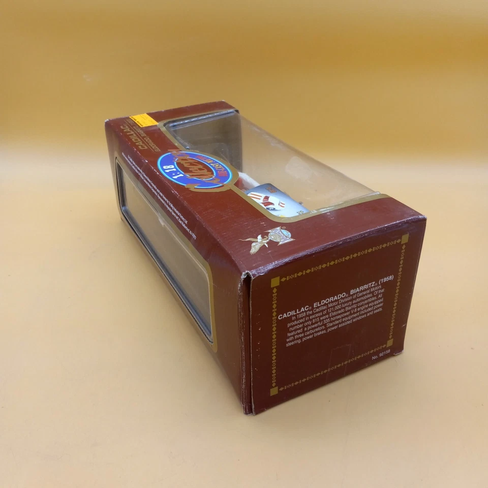 1/18 1958 Cadillac Eldorado Biarritz Conv., en oro por Road Legends Foto 4 de 4