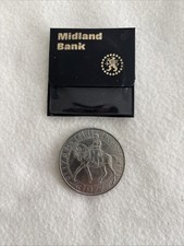 1977 Queen Elizabeth 11 Silver Jubilee Commemorative Coin Uncirculated