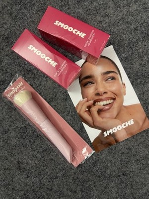 Smooche Color Changing Foundation & Makeup Blending Brush