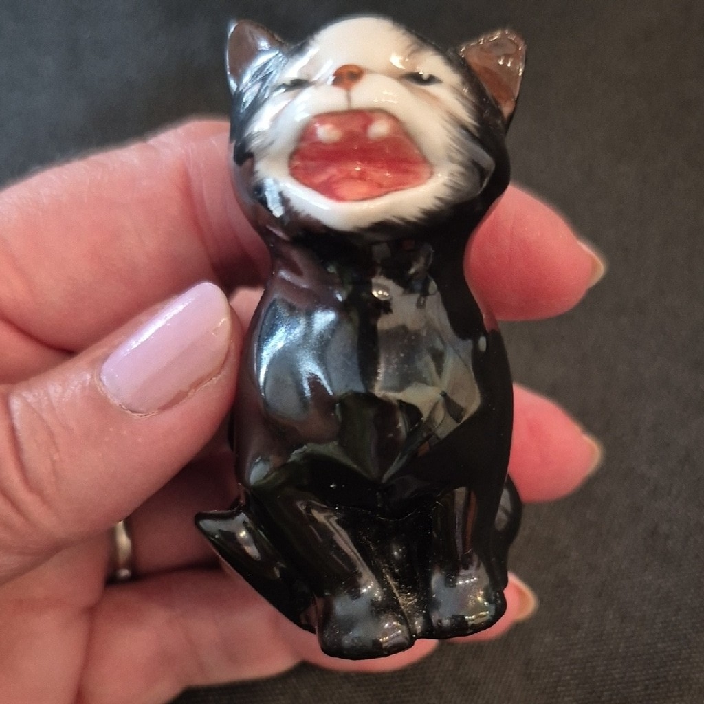 Royal Doulton Vintage Black Cat Figurine 