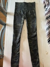 Spanx Look at Me Now Seamless Leggings Green Camo Women s Size Medium