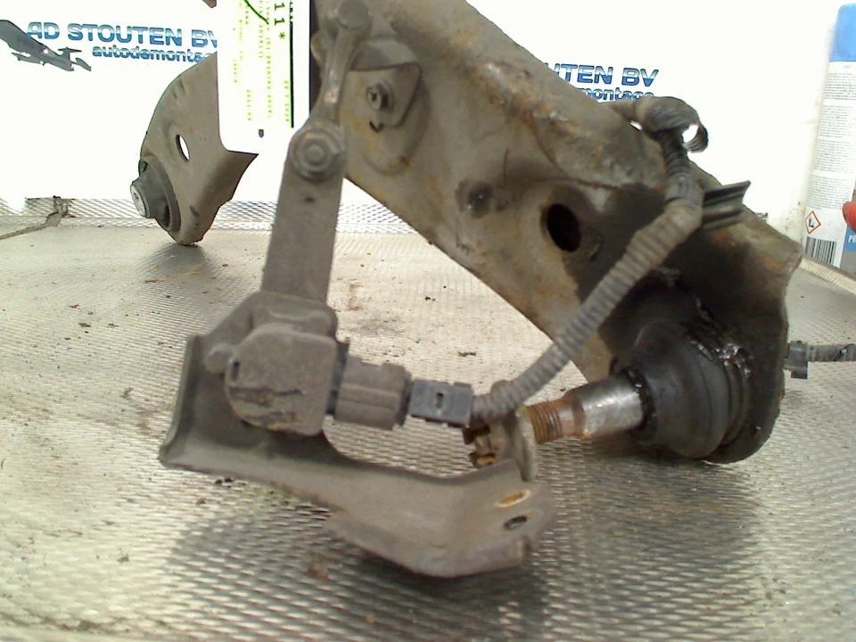 QUERLENKER RECHTS VORNE Suzuki Kizashi (FRE/FRF) 2011 4526157L00 — 第 3/4 张图片