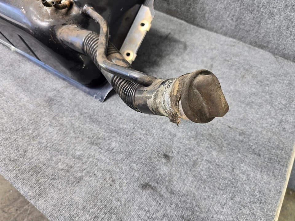 Conjunto de tanque de combustible de gasolina Mercedes R107 380sl 450sl 560sl OEM Foto 2 de 4