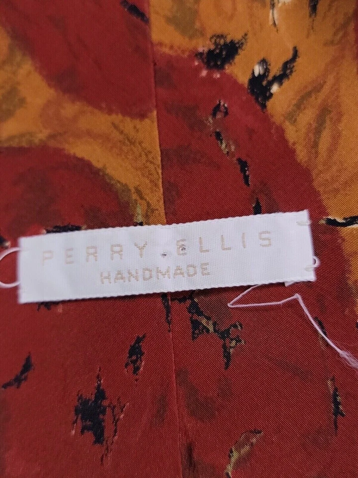 Corbata formal para hombre Perry Ellis 56"Lx3,75"W rojo/marrón Foto 3 de 4