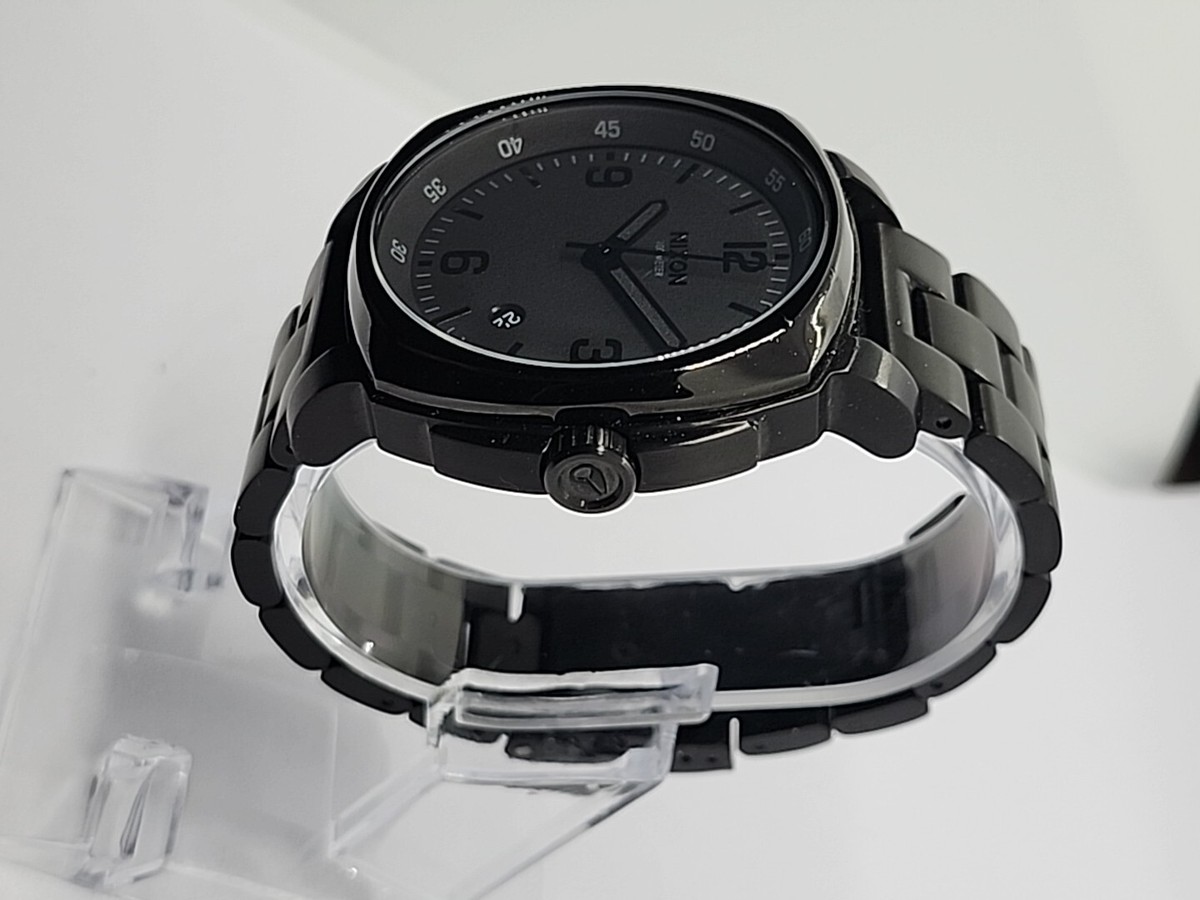 ニクソン NIXON THE CHARGER CHRONO 腕時計 Nixon The Charger Sample All Black | eBay