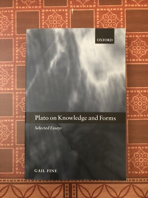 Plato on Knowledge and Forms: Selected Essays by Gail Fine (English) Paperback